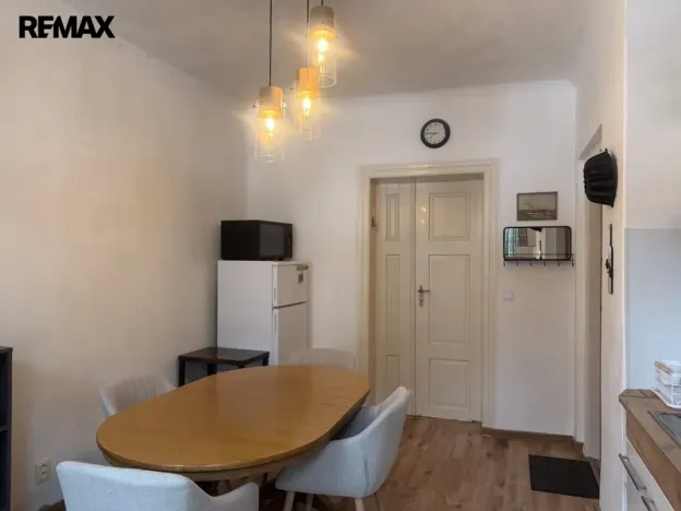 Prodej bytu 4+1, Karlovy Vary, Vyšehradská, 103 m2