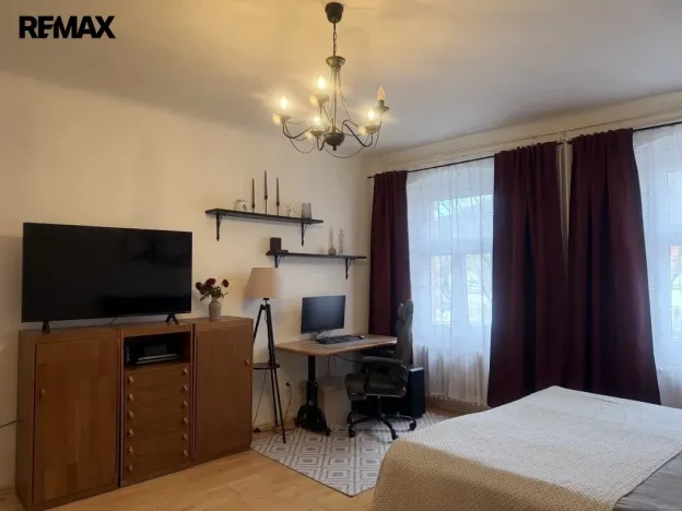 Prodej bytu 4+1, Karlovy Vary, Vyšehradská, 103 m2