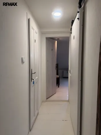 Prodej bytu 4+1, Karlovy Vary, Vyšehradská, 103 m2