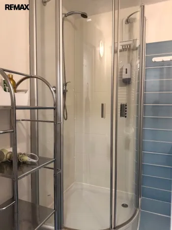 Prodej bytu 4+1, Karlovy Vary, Vyšehradská, 103 m2