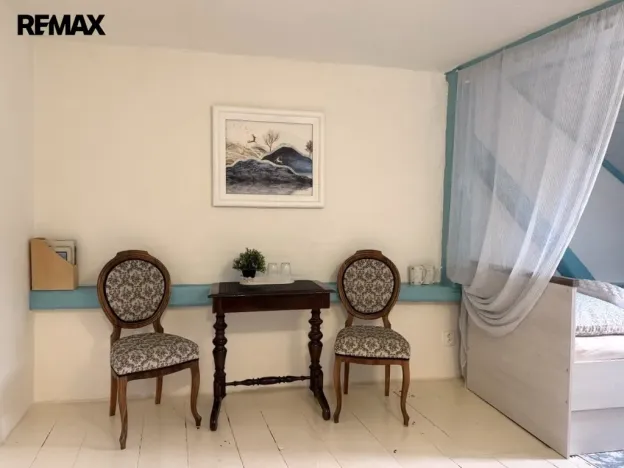 Prodej bytu 4+1, Karlovy Vary, Vyšehradská, 103 m2