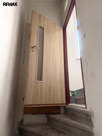 Prodej bytu 4+1, Karlovy Vary, Vyšehradská, 103 m2