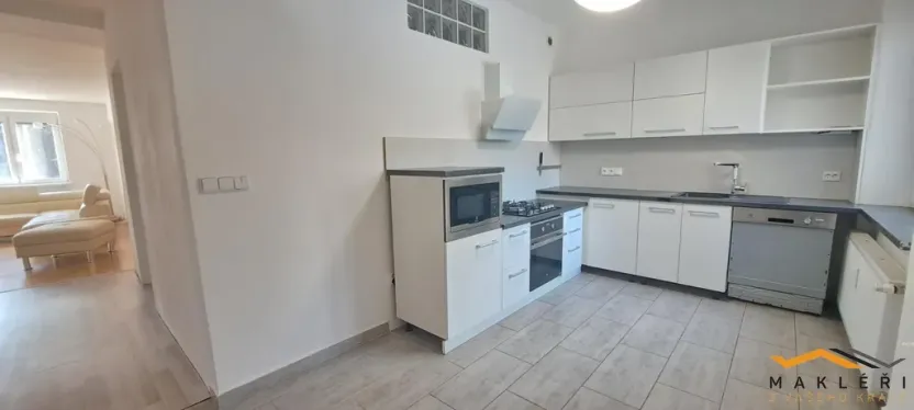 Pronájem bytu 3+1, Jihlava, Erbenova, 100 m2