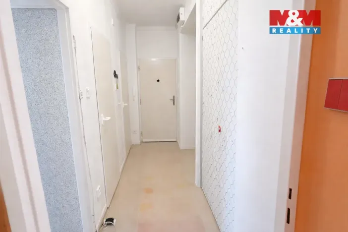 Prodej bytu 2+1, Karviná - Hranice, Čsl. armády, 58 m2