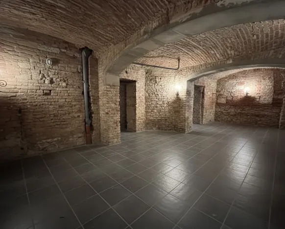 Pronájem obchodního prostoru, Praha - Libeň, Na Dědince, 158 m2