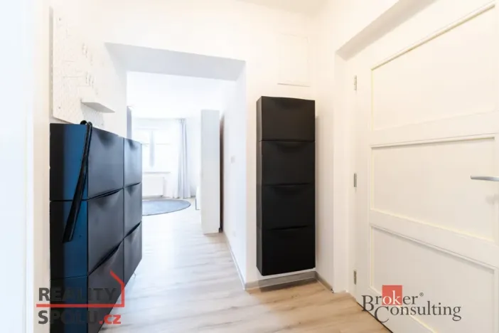 Pronájem bytu 2+kk, Liberec - Liberec I-Staré Město, nám. Žižkovo, 45 m2