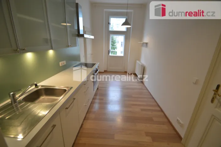 Pronájem bytu 2+1, Praha - Smíchov, U Nikolajky, 68 m2