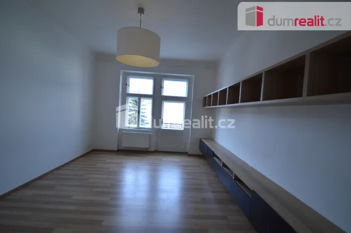 Pronájem bytu 2+1, Praha - Smíchov, U Nikolajky, 68 m2