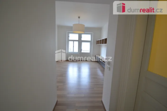 Pronájem bytu 2+1, Praha - Smíchov, U Nikolajky, 68 m2