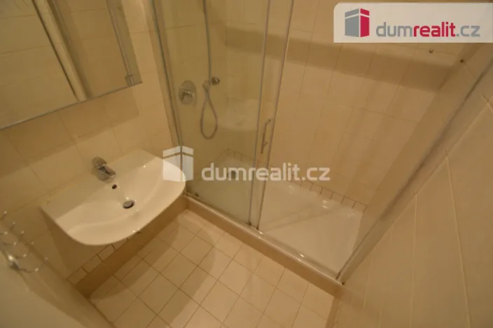 Pronájem bytu 2+1, Praha - Smíchov, U Nikolajky, 68 m2