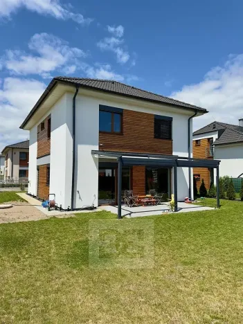 Pronájem rodinného domu, Zlonín, Borová, 198 m2