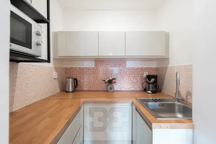 Pronájem bytu 3+kk, Praha - Nové Město, 71 m2