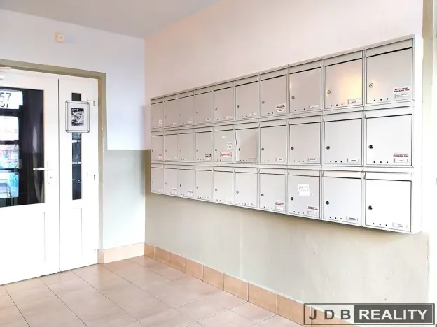 Pronájem bytu 1+1, Roudnice nad Labem, Alej 17. listopadu, 28 m2