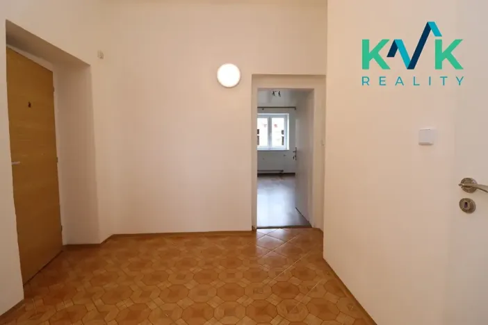 Pronájem bytu 1+1, Sokolov, Nádražní, 41 m2