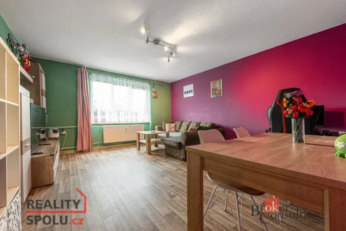 Prodej bytu 3+1, Zbůch, Náměstí, 79 m2