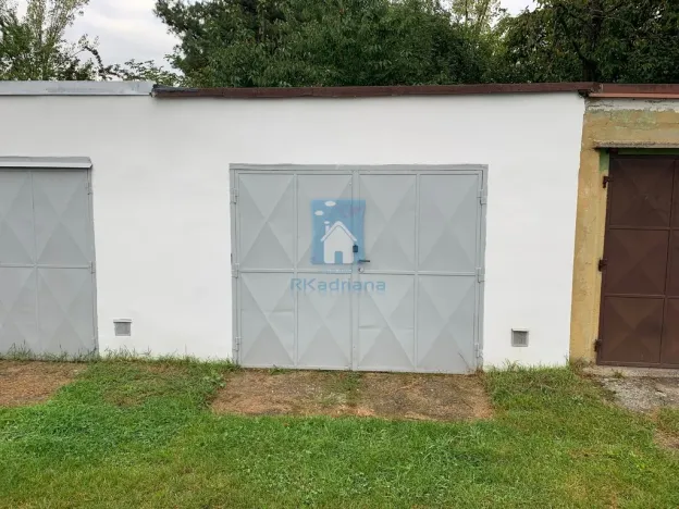 Pronájem garáže, Praha - Běchovice, 24 m2