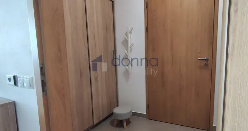 Pronájem bytu 2+kk, Praha, Hlučkova, 46 m2