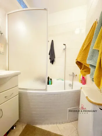 Pronájem bytu 2+1, Praha, Senohrabská, 52 m2