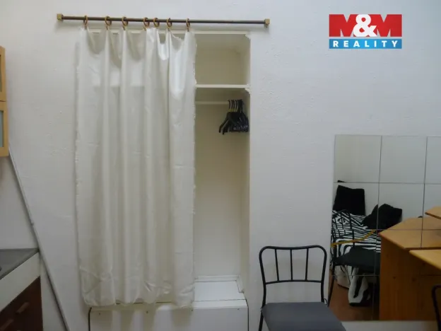 Pronájem bytu 1+kk, Praha - Vinohrady, Mánesova, 16 m2