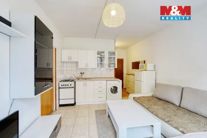 Prodej bytu 1+1, Plzeň - Skvrňany, Křimická, 36 m2