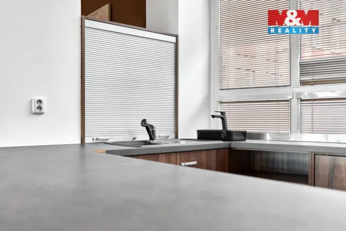 Pronájem obchodního prostoru, Ostrov, Lidická, 120 m2