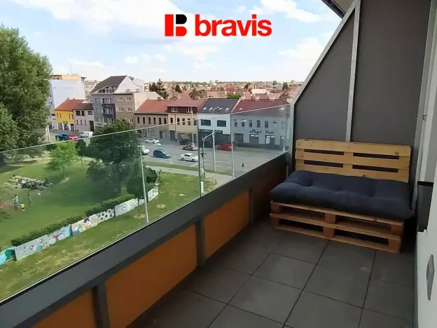 Pronájem bytu 1+kk, Brno - Židenice, Koperníkova, 36 m2