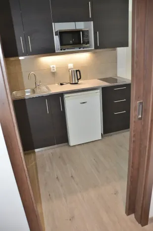 Pronájem bytu 1+kk, Praha - Háje, Tatarkova, 25 m2