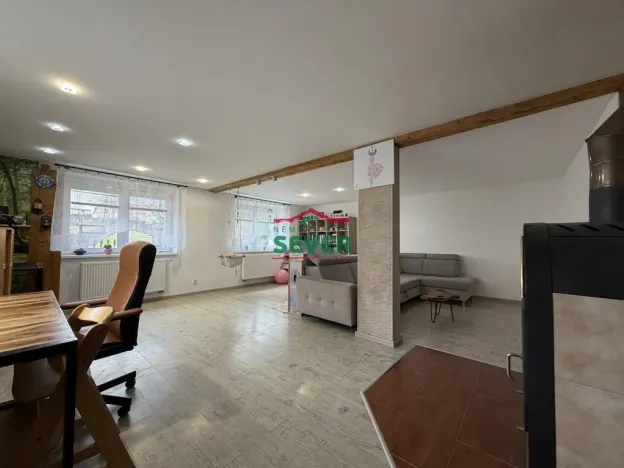 Prodej rodinného domu, Hrušovany, 208 m2