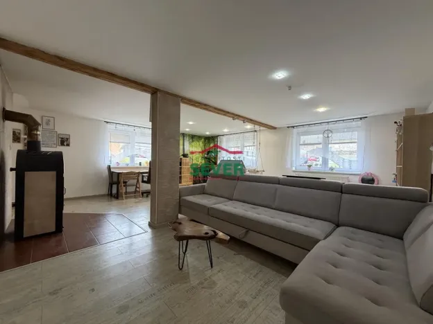 Prodej rodinného domu, Hrušovany, 208 m2