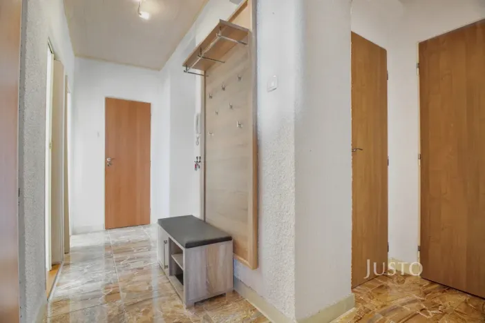 Prodej bytu 3+1, Meziboří, J. A. Komenského, 61 m2