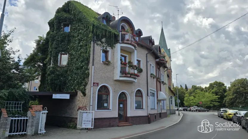 Pronájem kanceláře, Sokolov, nábřeží Petra Bezruče, 25 m2