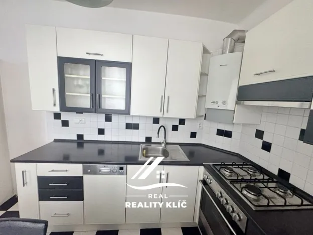 Pronájem bytu 3+1, Hlučín, Komenského, 67 m2