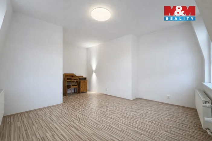 Pronájem bytu 1+1, Karlovy Vary - Rybáře, Nákladní, 33 m2