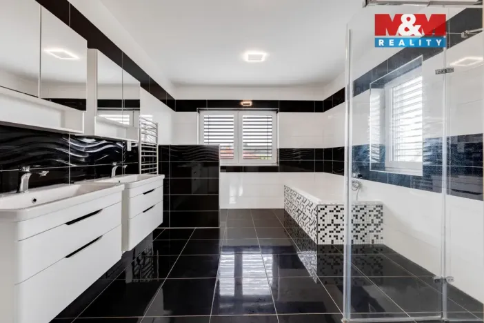 Prodej rodinného domu, Tmaň, K Vodojemu, 188 m2