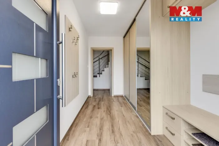 Prodej rodinného domu, Tmaň, K Vodojemu, 188 m2