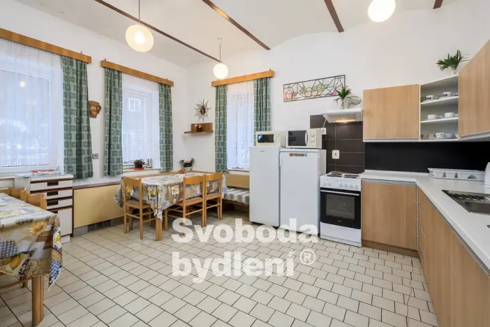 Prodej rodinného domu, Česká Metuje - Skalka, 386 m2