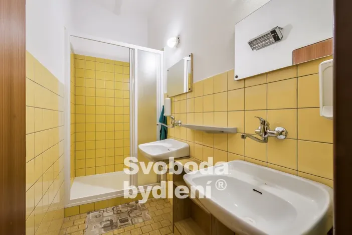 Prodej rodinného domu, Česká Metuje - Skalka, 386 m2