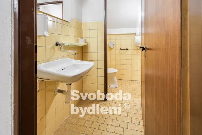 Prodej rodinného domu, Česká Metuje - Skalka, 386 m2