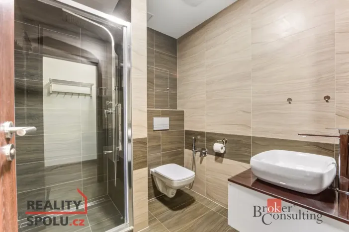 Pronájem bytu 1+kk, Pardubice - Zelené Předměstí, Rokycanova, 29 m2