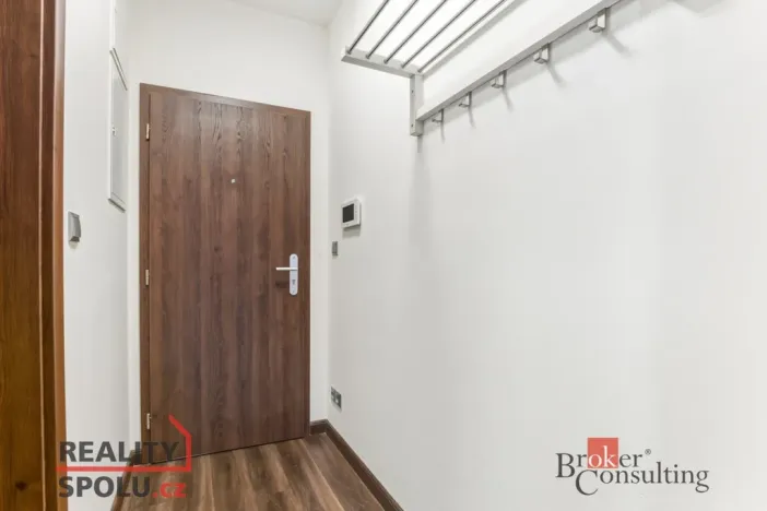 Pronájem bytu 1+kk, Pardubice - Zelené Předměstí, Rokycanova, 29 m2