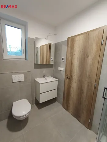 Pronájem bytu 1+kk, Zlín - Malenovice, Jarolímkovo náměstí, 27 m2