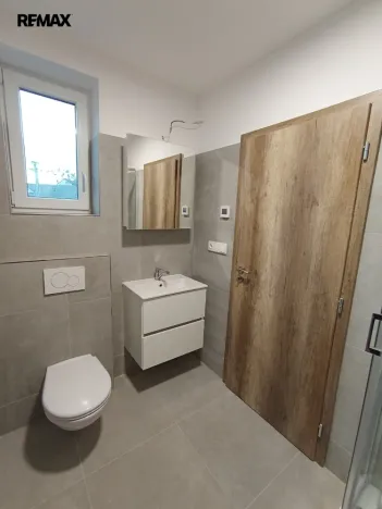 Pronájem bytu 1+kk, Zlín - Malenovice, Jarolímkovo náměstí, 27 m2