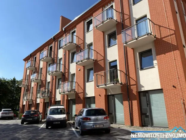 Pronájem bytu 2+kk, Znojmo, Žižkovo náměstí, 44 m2