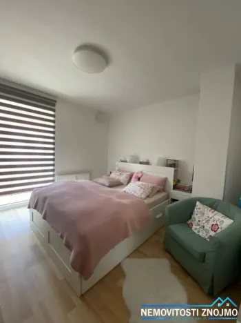Pronájem bytu 2+kk, Znojmo, Žižkovo náměstí, 44 m2
