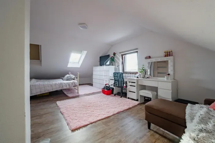 Prodej rodinného domu, Benátky, 145 m2