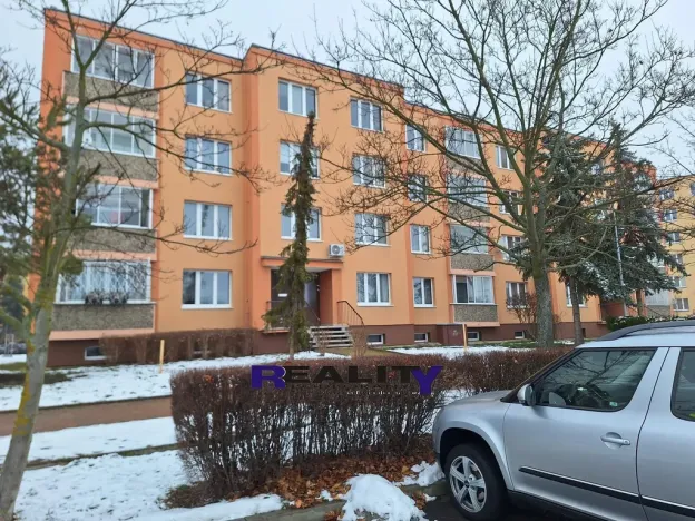 Pronájem bytu 1+1, Žatec, Stavbařů, 40 m2