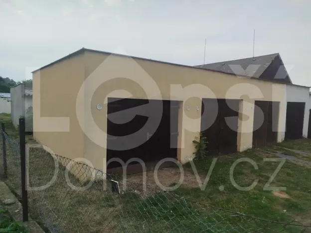 Prodej pozemku pro bydlení, Vápenná, 680 m2