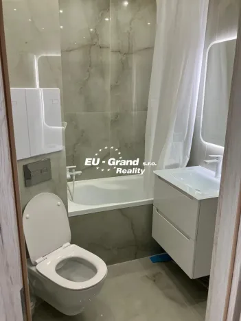 Pronájem bytu 2+kk, Stráž pod Ralskem, Jižní, 35 m2