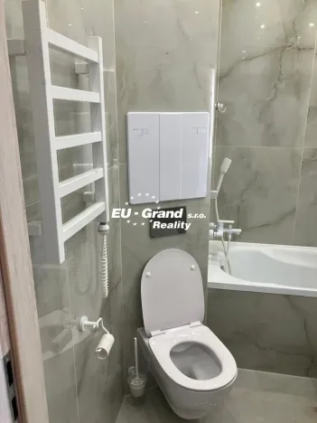 Pronájem bytu 2+kk, Stráž pod Ralskem, Jižní, 35 m2