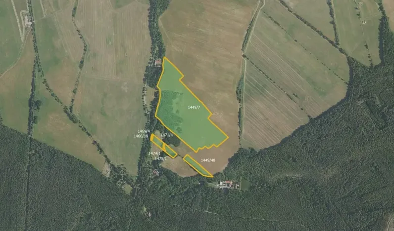 Prodej louky, Hostomice, 27237 m2